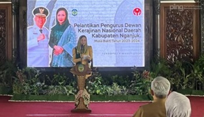 Ny. Eka Hariyati Taruna Harapkan Dekranasda Menjadi Pelopor Perekonomian Daerah