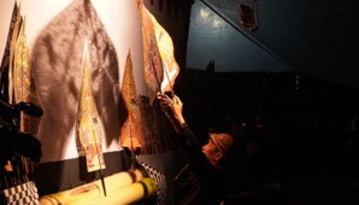 Pagelaran Wayang Menyambut Hari Jadi Kabupaten Kediri Ke-1220