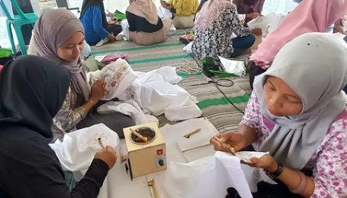 Perajin Batik Cakra Palah di Blitar Sepi Order, Bulan Ramadan Tak Menjanjikan Naik Omzet