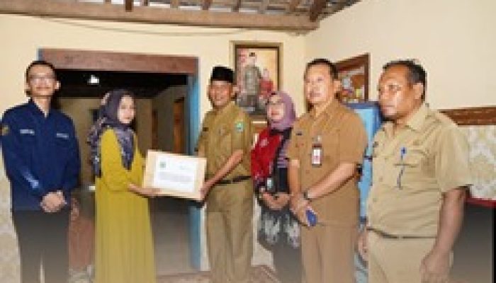 Pj. Bupati Magetan Bersama BPJS Ketenagakerjaan Serahkan Santunan