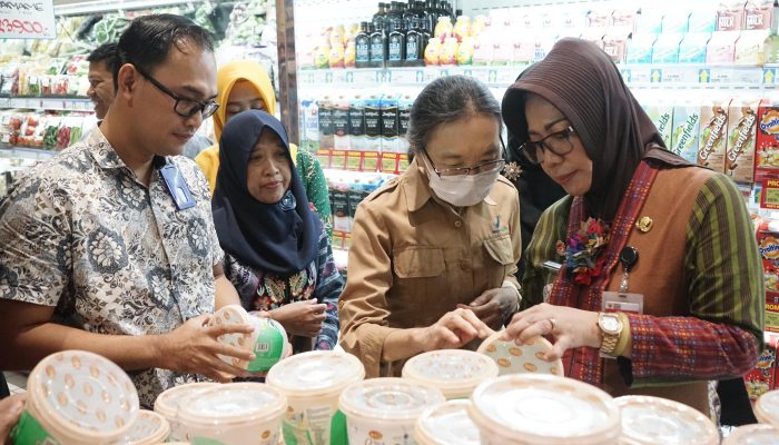 Sekda Kabupaten Sidoarjo Sidak Mamin Jelang Hari Raya Idul Fitri 1445 H