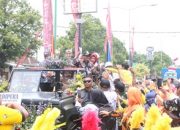Puluhan Ribu Masyarakat Situbondo Sambut Kirab Piala Adipura 2023
