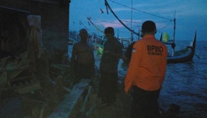 20 Rumah di Situbondo Tergenang Banjir Rob