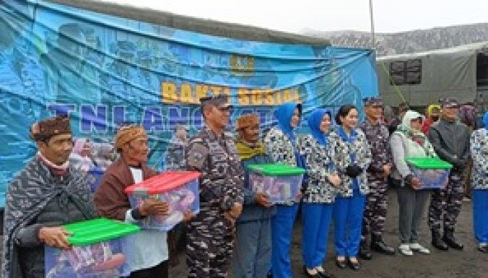 TNI AL Gelar Baksos dan Launching Hardikal di Gunung Bromo