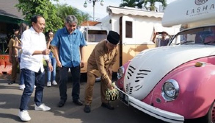Promosikan Layanan Paket Wisata, Bupati Malang Launching Campervan Jasayasa