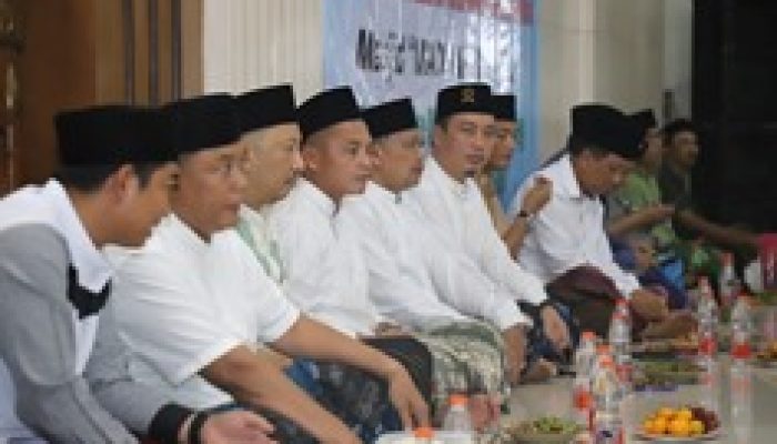 Pj Bupati Jombang Dan Forkopimda Safari Ramadan Di Masjid Madinatut Taqwa Tanjunggunung Peterongan