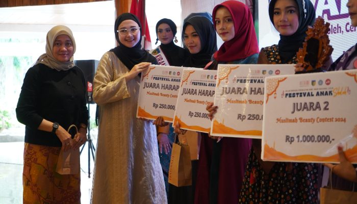 Mbak Cicha Dorong Tingkat Kepercayaan Diri Pelajar melalui Festival Anak Sholeh