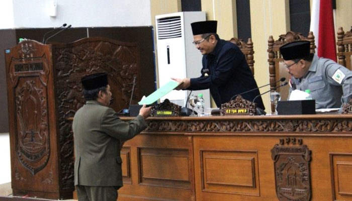 Rapat Paripurna Pertama DPRD, Pj. Bupati Andriyanto Sampaikan Pengantar Nota Keuangan Rancangan Perubahan APBD TA 2024