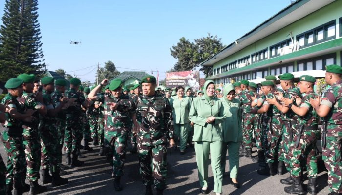 Di Markas Badak Hitam, Danrem 081/DSJ Perintahkan Tingkatkan Nama Besar