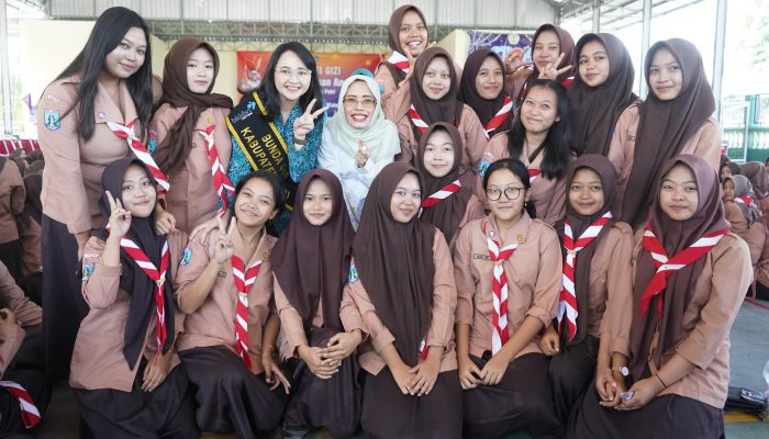 Cegah Anemia, Mbak Cicha dan Mbak Dewi Berikan Edukasi Gizi Pada Remaja Putri