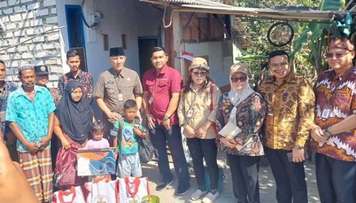 Pemerintah Berikan Bantuan Pada Bocah Pemulung Yang Viral Asal Bangkalan