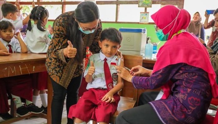 Tingkatkan Capaian Vaksinasi Anak Sekolah, Pemkot Kediri Jemput Bola Lakukan BIAS