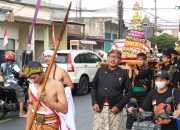 Peringati Bulan Suro, Kelurahan Tosaren Gelar Kirab Gerebek Suro