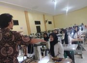 Kurangi Pengangguran, Pemkab Madiun Gelar Pelatihan Upper Sepatu