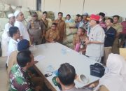 Kadiskop UMKM Perindag Bersama Asisten II Setdakab Sumenep Kunjungi Gudang Rokok Subur Jaya