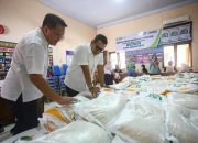 Pastikan Kelancaran, Pj. Wali Kota Mojokerto Tinjau Penyaluran Bantuan Pangan Cadangan Beras Pemerintah