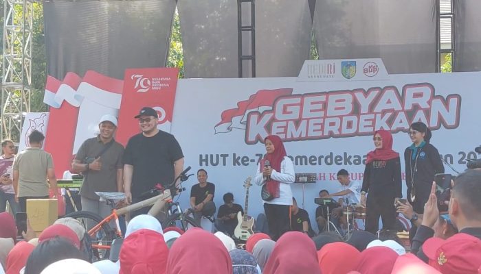 Gebyar Kemerdekaan HUT RI Ke-79, Mas Dhito Berikan Hadiah Menarik Untuk Peserta