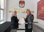 KPU Kota Kediri Serahkan Berita Acara Penelitian Administrasi ke LO Paslon Walikota Kediri