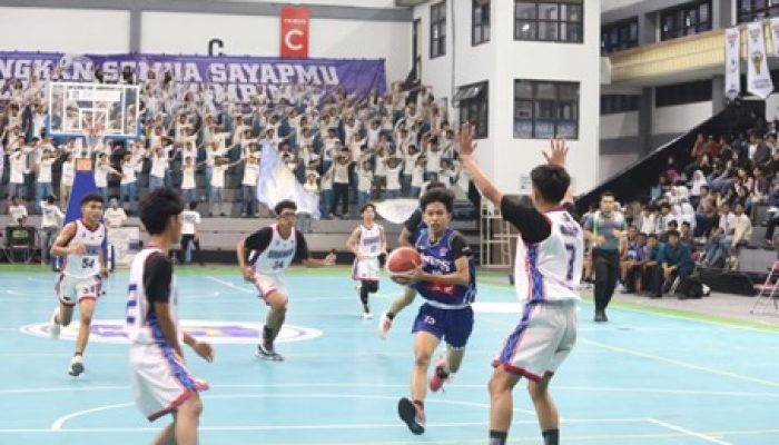Wali Kota Eri Buka Kejuaran Bola Basket Antar SMA/SMK Se-Surabaya, Wadah Berkembang Generasi Muda