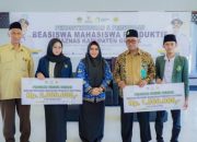 Peduli Pendidikan, Baznas Gresik Salurkan Ratusan Juta Untuk Beasiswa Produktif Mahasiswa Tahun 2024