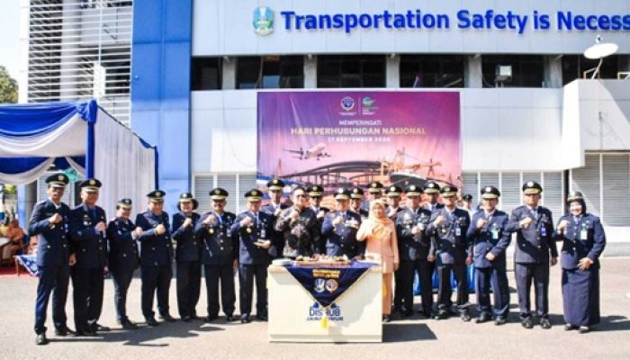 Hadiri Peringatan Hari Perhubungan Nasional Ke-53 Tahun, Pj. Gubernur Adhy Ajak Jaga Dan Tingkatkan Kualitas Transportasi Jatim