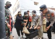 Peringatan HUT Ke-79 TNI, Tiga Pilar Kelurahan Galur Gelar Kerja Bakti Di Dua Lokasi