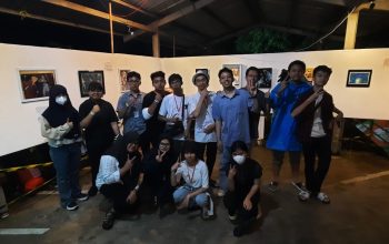 ” Teenage Dream ” Seni Rupa Karya Pelajar SMAN 2 Kediri Tampil Kreatif Tinggi Di Show Spektakuler Tulus