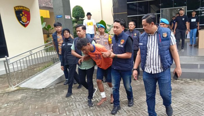Pelaku Pembunuhan Satu Keluarga di Kediri Dibekuk, Ternyata Orang Dekat