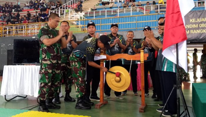 Peringati Hari Juang TNI AD, Kodim 0809/Kediri Gelar Kejuaraan Pencak Silat Piala Dandim Cup II