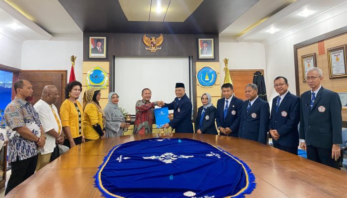 Rektor Universitas Hang Tuah Terima Kunjungan Kehormatan dari Dekan FISIP Universitas Pattimura