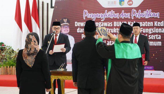 Mas Dhito Lantik 4 Dewas BUMD Kabupaten Kediri