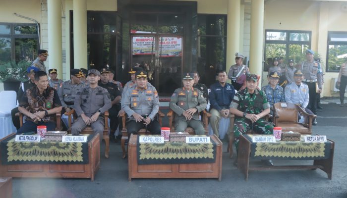 Apel Gelar Pasukan Operasi Ketupat Semeru 2025, Polres Nganjuk Siap Amankan Arus Mudik dan Balik