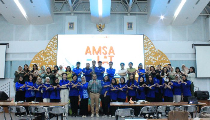 Membentuk Dokter Masa Depan: LAT AMSA-UHT Surabaya 2024 Hadir dengan Pelatihan Komprehensif