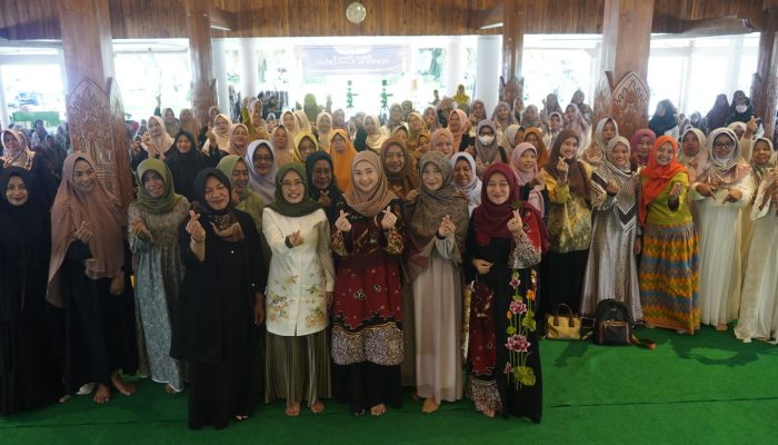 Tausiyah Ramadan, Mbak Cicha Sebut Keluarga sebagai Pilar Ketahanan Bangsa
