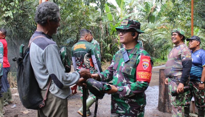 Dansatgas TMMD ke 123 Kodim 1619/Tabanan Kembali Meninjau Progres Pengerasan dan Betonisasi Jalan