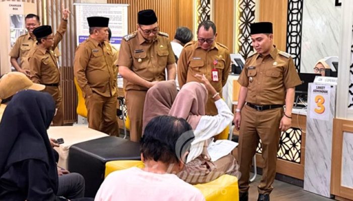Halalbihalal Pemkab Mojokerto, Gus Barra Gaungkan UHC 100% Hingga Sidak Mal Pelayanan Publik