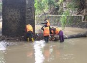 DPUPR Kota Kediri Bersihkan Sungai Kedak di Kelurahan Pojok Usai Hujan Deras