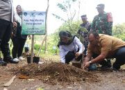 Sejak 2020 Banyuwangi Tanam 1,2 Juta Pohon, Bupati Ipuk Terus Kolaborasi Cegah Lahan Kritis Lewat Penghijauan