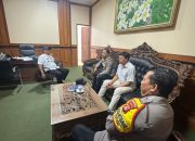 Kapolsek Kuta Selatan Sambangi Desa Adat Ungasan, Bahas Peningkatan Keamanan dan Penerangan Jalan