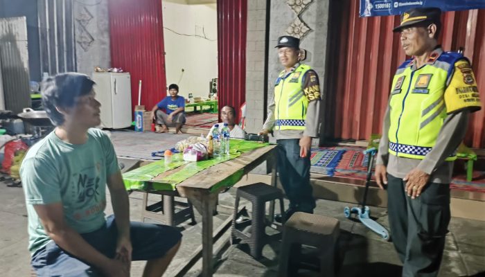 Polsek Selemadeg Barat Gelar Patroli Malam Menjelang Dini Hari
