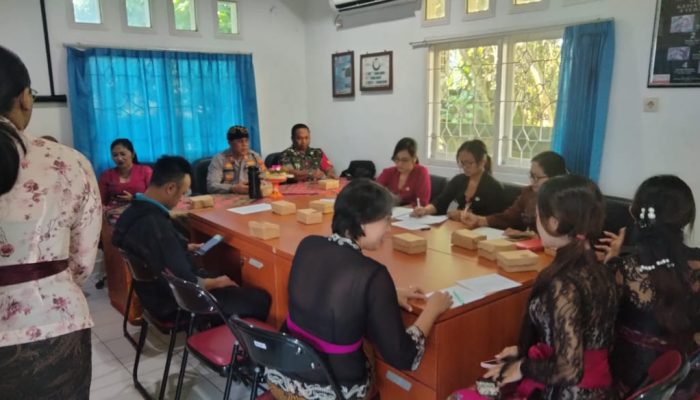 Kapolsek Seltim selaku Anggota TPP Genting Kecamatan Seltim Membuka dan Pimpin Giat Mini Loka Karya Lintas Sektoral Kecamatan Seltim Tabanan