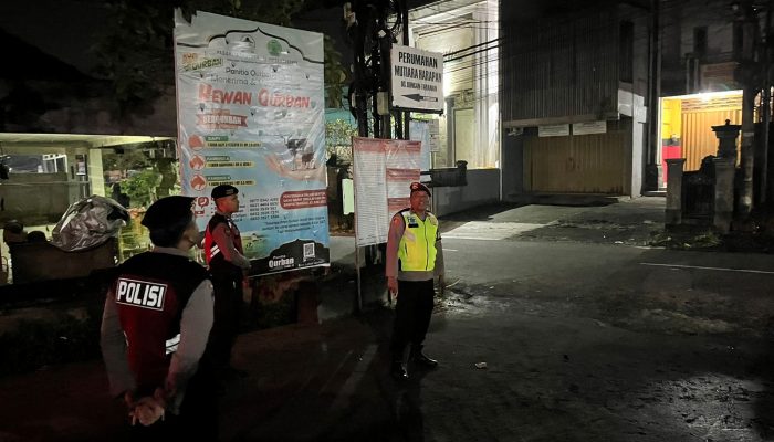 Polsek Tabanan Gelar Program (Suling Mas) Subuh Keliling Kamtibmas untuk Ciptakan Kamtibmas yang Aman di Pemukiman Penduduk