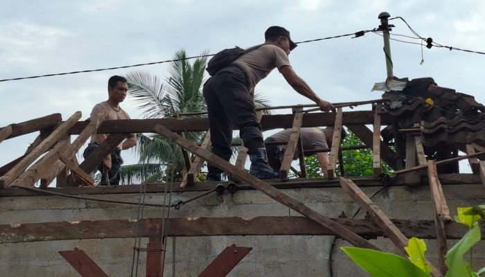Polsek Selbar dan Yayasan Sinar Nurani Kolaborasi Bedah Rumah, Wujud Nyata Kepedulian Sosial