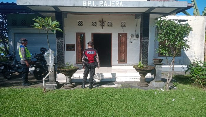 Pastikan Keamanan Ibadah Minggu Umat Kristen, Polsek Selemadeg Gelar Pengamanan