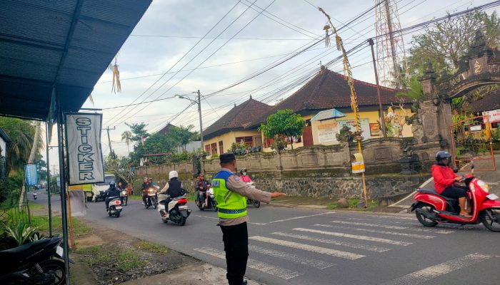 Cegah Kemacetan Polsek Marga Gelar Personel Strong Point Pagi Sepanjang Jalan Wisnu Marga