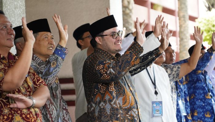 Lepas Keberangkatan Calon Jamaah Haji, Ini Permintaan Mas Dhito
