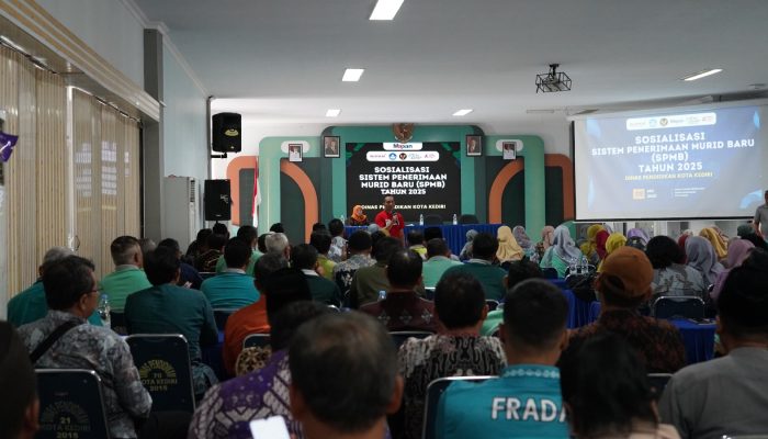 SPMB Tinggal Menghitung Hari, Pemkot Kediri Mulai Gelar Sosialisasi kepada Kepala Sekolah Se-Kota Kediri