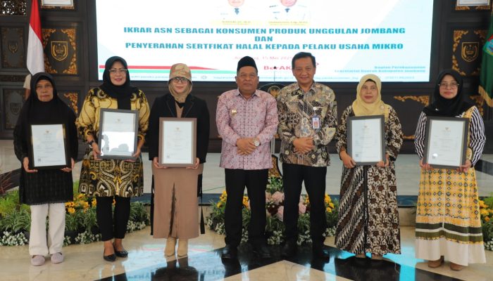 Komitmen ASN Jombang Majukan UMKM Lokal dan Penyerahan Sertifikasi Halal