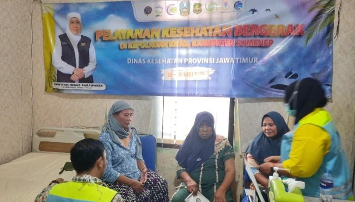 65 Warga Raas Ikuti Pengobatan Tradisional dari Tim Yankes Bergerak