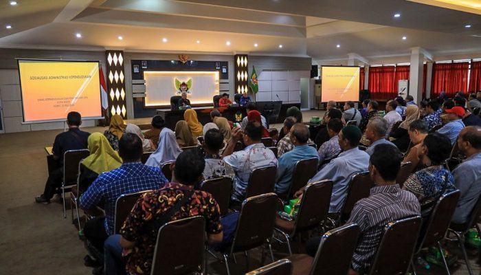 Siap Laksanakan Pelayanan Administrasi Warga All in Kelurahan, Pemkot Kediri Sosialisasikan Layanan Adminduk Melalui Forum RT/RW